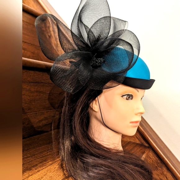 Vintage Teal and black fascinator hat and hat box - Picture 2 of 12